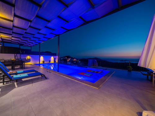 gece  -  Kasım
  | Kalkan Kördere'de Muhafazakar Aileler İçin Özel Havuzlu Villa
